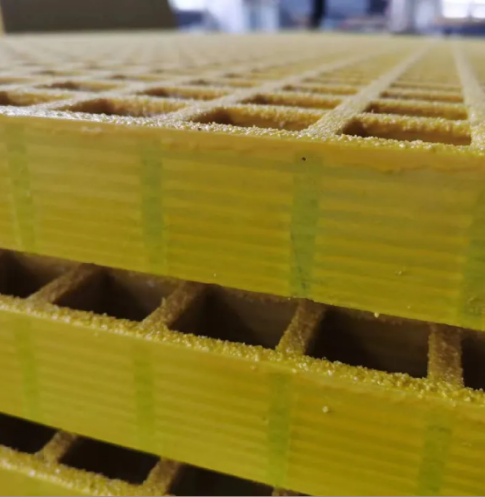 FRP grating panels in temporary disaster-relief architecture