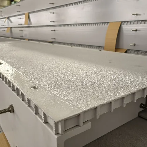 Corrosion Resistant and Slip Resistant FRP GRP Fiberglass Covered Grating