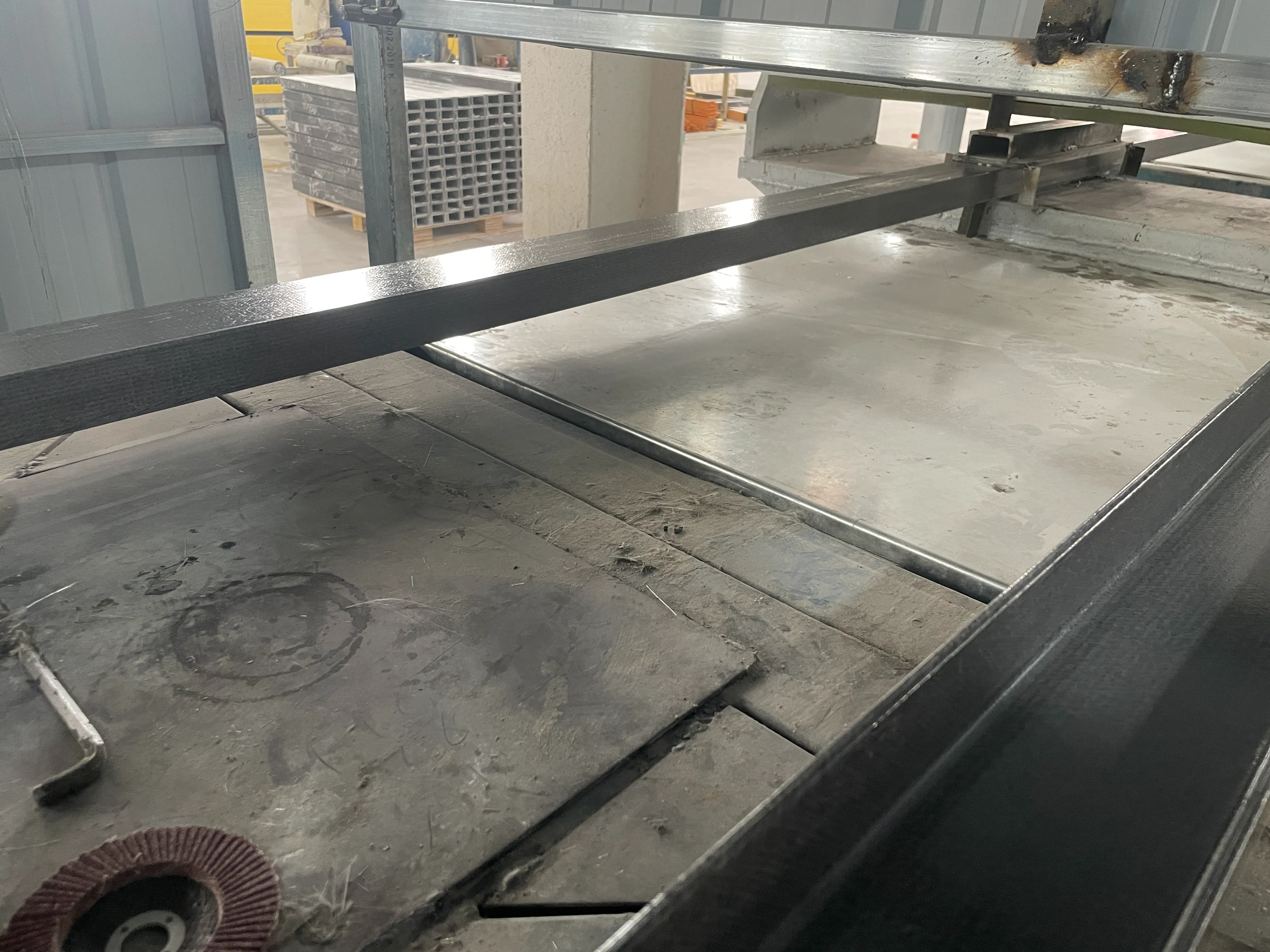 reinforced concrete with frp bars mechanics and design
